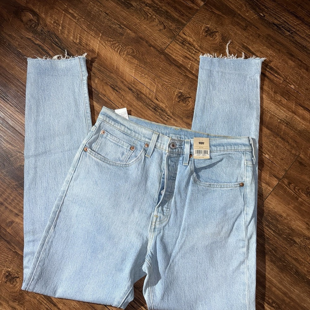Levi's Men's 30x32 501 Skinny Light Wash Jeans NEW